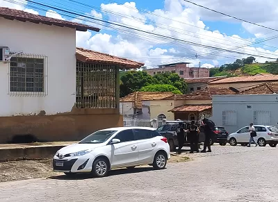 Polícia Civil faz devassa em Nanuque