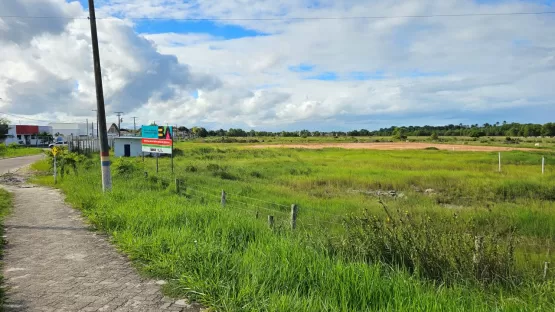  Governo da Bahia aditiva e reajusta contrato de  obra em terreno alagadiço em Mucuri