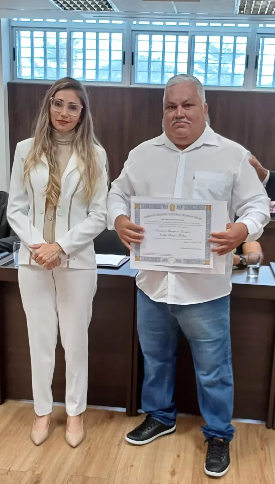 Zezinho Medina é diplomado