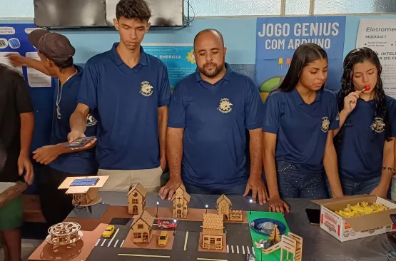 Vanda Reuter realiza III  Feira de Ciências e Tecnologias 