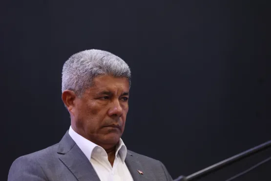 Rei do empréstimo: Governador realiza quase 01 empréstimo por mês 
