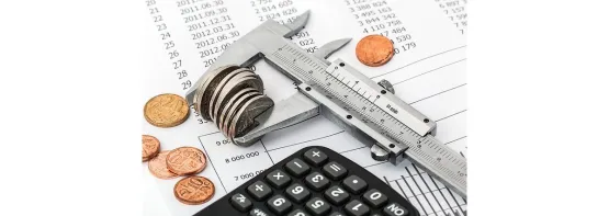 Metade das famílias brasileiras está endividada, revela pesquisa do Banco Central 