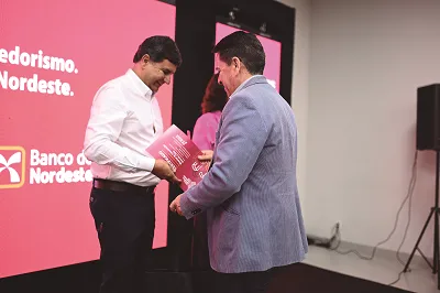 UNIVALE é premiada pelo Banco do Nordeste UNIVALE é premiada pelo Banco do Nordeste