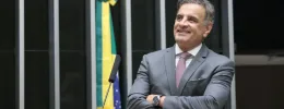 Aécio Neves admite possibilidade crescente de disputar o Senado por Minas em 2026