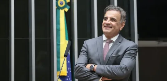 Aécio Neves admite possibilidade crescente de disputar o Senado por Minas em 2026