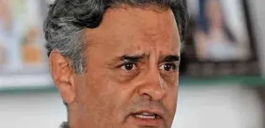 Aécio Neves confirma candidatura ao Senado por Minas Gerais