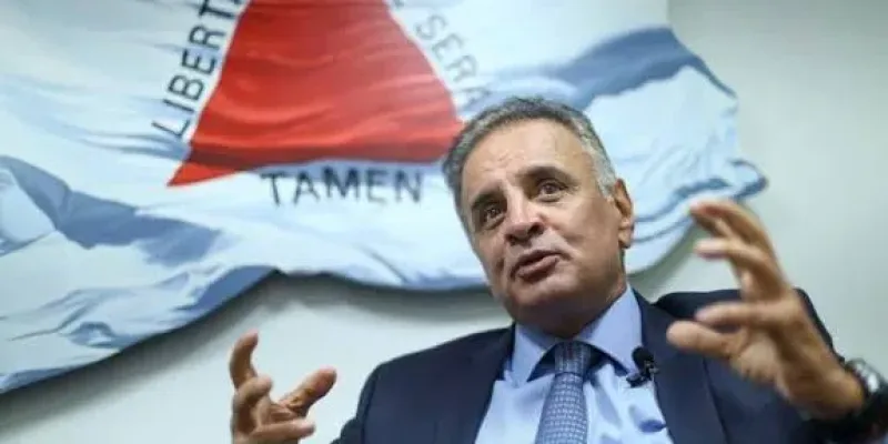 Aécio trilha volta ao governo