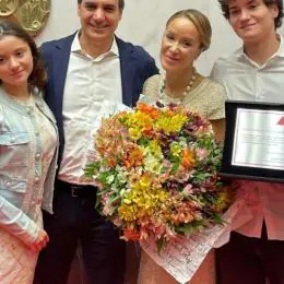 Ana Cabral, CEO da Sigma Lithium, recebe Título de Cidadã Honorária em reconhecimento à transformação social e ambiental no Vale do Jequitinhonha