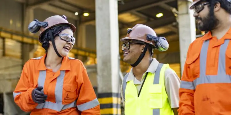 AngloGold Ashanti abre inscrições para Programa PRÓ+ voltado à qualificação de mulheres e pessoas com deficiência