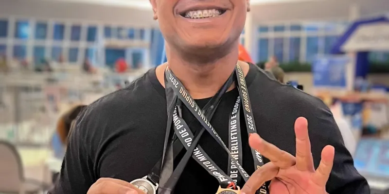 Atleta de Nanuque conquista vice-campeonato mineiro de Powerlifting em Uberlândia