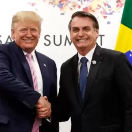 Bolsonaro parabeniza Trump por vitória nos EUA: "Ressurgimento de um verdadeiro guerreiro"