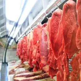 Carne pesa na cesta de Uberlândia