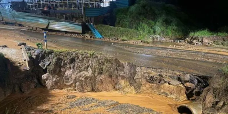 Cava da Vale provoca alagamentos