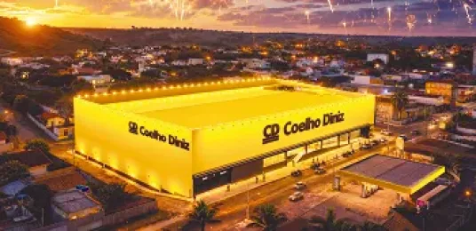 Coelho Diniz inaugura 23ª loja da rede em Nanuque 