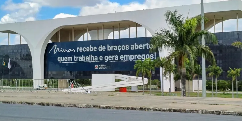 Corrida pelo governo de MG tem ‘noiva cobiçada’, cabo de guerra e procura por partido