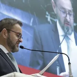 Deputado Gustavo Santana promove homenagem ao Dia do Soldado na ALMG 