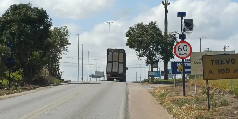 DER-MG implanta três novos radares na Estrada do Boi