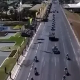 Desfile de 7 de Setembro em Brasília tem baixa adesão e clima de frieza política