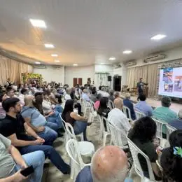 Diversificação: projeto integra pecuária leiteira e cafeicultura