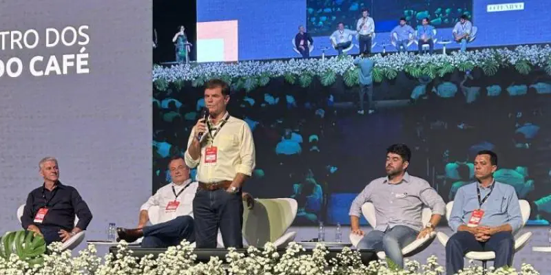 Encontro celebra o poder de transformação da nova geração