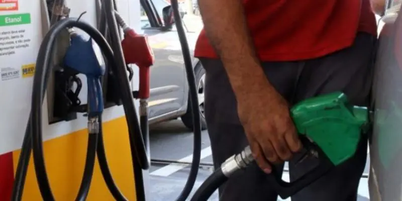 Etanol fecha 2025 com aumento de 9,79%