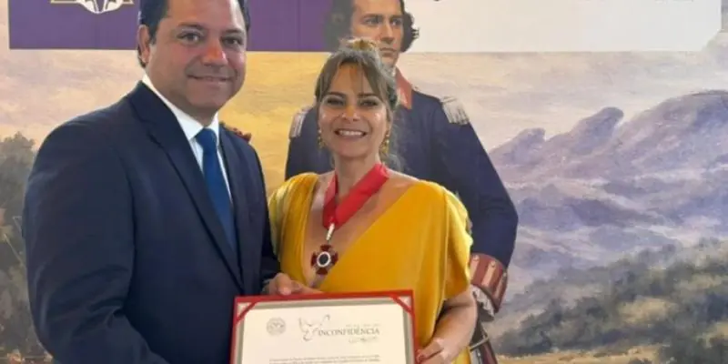 Ex-secretária agraciada em Ouro Preto