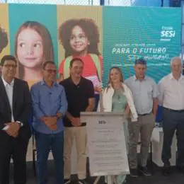 FIEMG inaugura escola do SESI em Araçuaí e lança pedra fundamental de nova unidade em Salinas