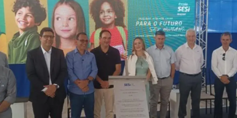 FIEMG inaugura escola do SESI em Araçuaí e lança pedra fundamental de nova unidade em Salinas