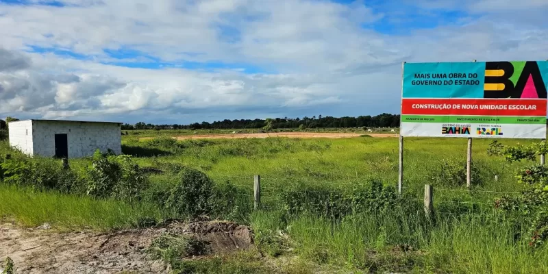  Governo da Bahia aditiva e reajusta contrato de  obra em terreno alagadiço em Mucuri