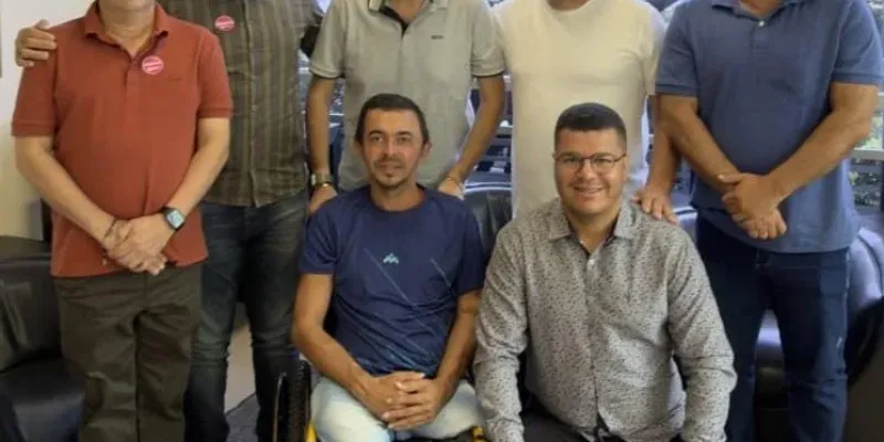 Gustavo Santana recebe vereadores de Nanuque