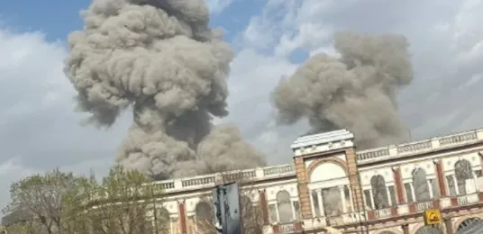 Irã pede calma após ataques dos EUA e de Israel