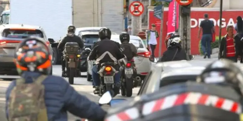 JF tem 100 acidentes com motos por mês