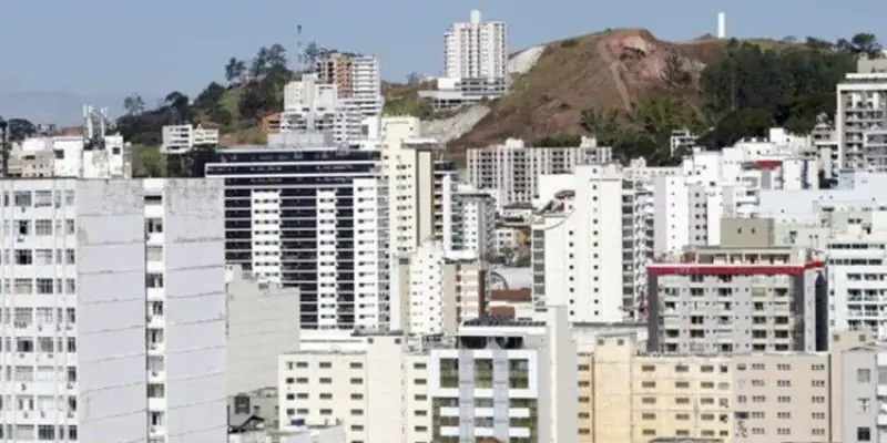 Justiça suspende aumento do IPTU
