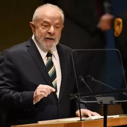 Lula veta integralmente a prorrogação da desoneração da folha de pagamento