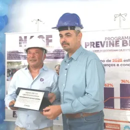 Mateus Simões faz visita relâmpago a Nanuque sem anunciar obras ou investimentos