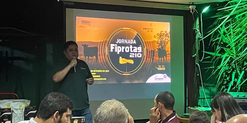 Minas Gerais recebe jornada técnica que divulga a importância do combate à mosca-dos-chifres em bovinos