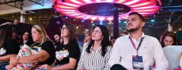 Minas no pódio: Educadora de Itaobim conquista 3º lugar nacional do Prêmio Educador Transformador