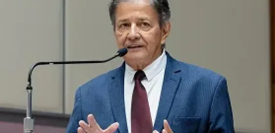 Nome de Carlos Pimenta ganha força como pré-candidato a deputado federal 