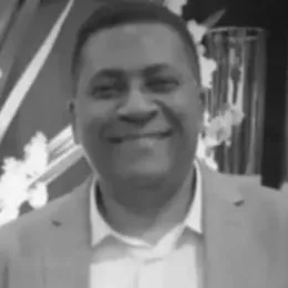 Pastor morre após passar mal em motel