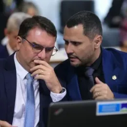 PL descarta Professor Mateus Simões 