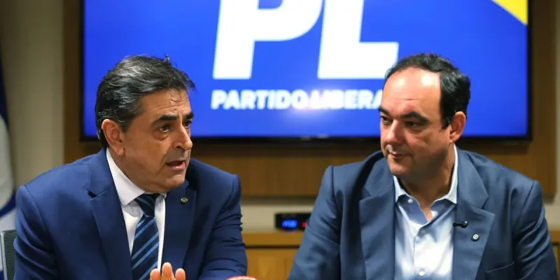PL em Minas: quando o barco começa a balançar, alguns procuram outro rumo