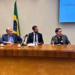 Presidente da AMM articula em Brasília PEC que pode ampliar repasses aos municípios mineiros
