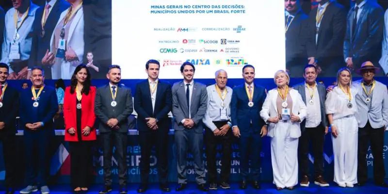 Presidente da OAB-MG é homenageado no 41º Congresso Mineiro de Municípios