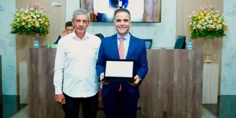 Presidente da OAB-MG recebe título de Cidadão Honorário em São Gonçalo do Sapucaí