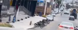 Roda de caminhão se solta em avenida de Nanuque e por pouco não provoca acidente