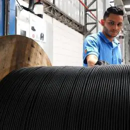 Sul de Minas amplia fábrica de cabos ópticos