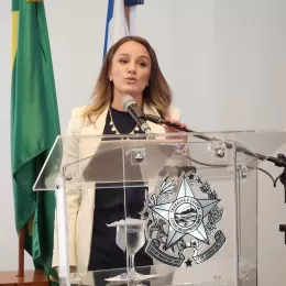 Surge uma nova liderança no Espírito Santo, Emanuela Pedroso