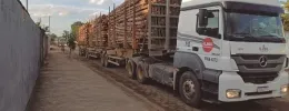 TRÁFEGO INTENSO DE CARRETAS REVOLTA MORADORES EM SERRA