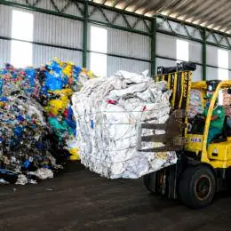 Uberlândia aperta cerco contra geradores de lixo