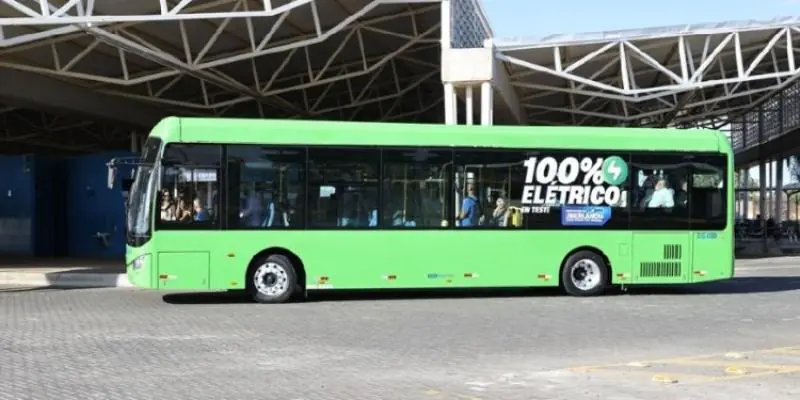 Uberlândia testa ônibus elétricos